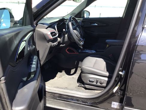 Used 2023 Chevrolet TrailBlazer RS FWD image 5