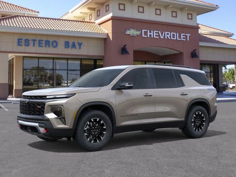 New 2026 Chevrolet Traverse Z71 w/ Driver Confidence Package AWD/4WD image 2