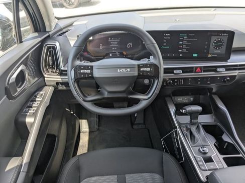 New 2026 Kia Sorento LX FWD image 18