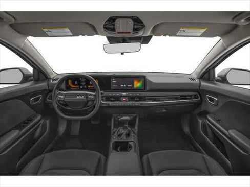 Used 2025 Kia K4 FWD image 5