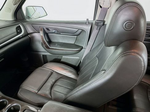 Used 2015 Chevrolet Traverse LTZ AWD/4WD image 28