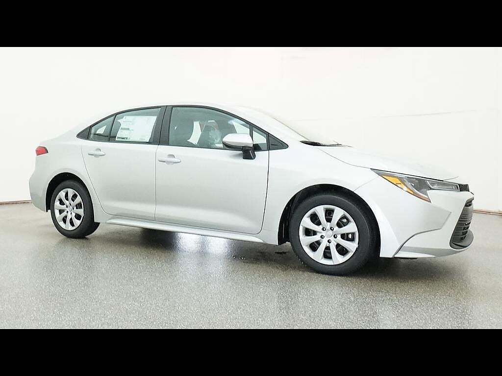 New 2026 Toyota Corolla LE FWD image 10