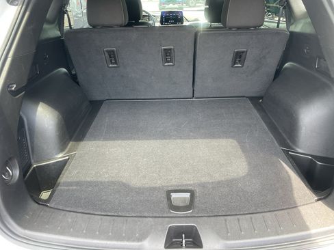 Certified 2025 Chevrolet Blazer LT FWD image 8