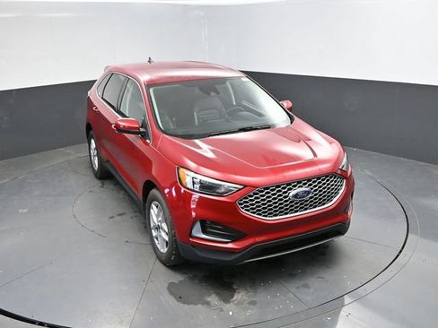 Used 2024 Ford Edge SEL AWD/4WD image 37