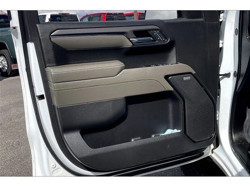 Used 2024 Chevrolet Silverado 1500 ZR2 w/ Technology Package image 23