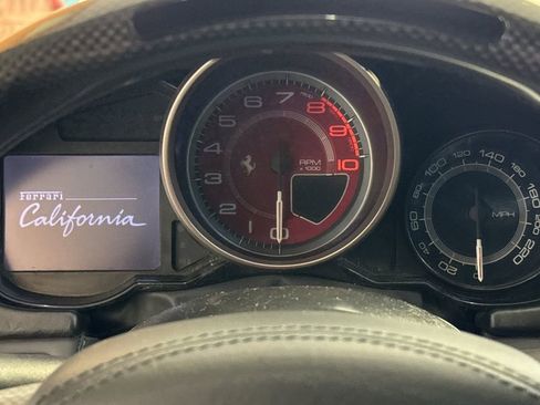 Used 2010 Ferrari California image 19