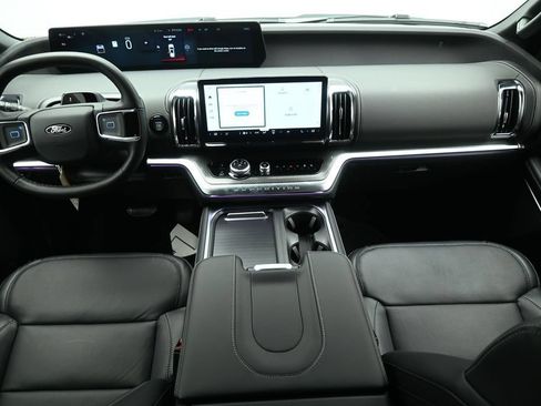 New 2026 Ford Expedition Platinum AWD/4WD image 17