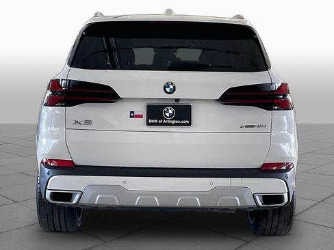 Certified 2024 BMW X5 xDrive40i w/ Premium Package AWD/4WD image 4