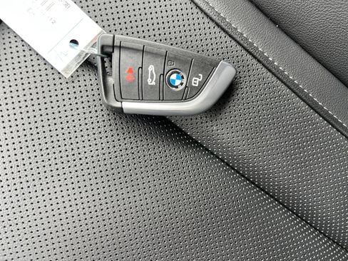 Used 2025 BMW 330i Sedan image 29