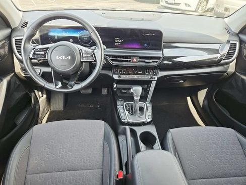 Used 2024 Kia Seltos S AWD/4WD image 6