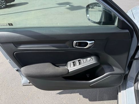 Used 2025 Honda Civic Sport image 13