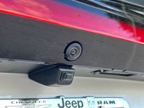 New 2026 Chrysler Pacifica Select image 25