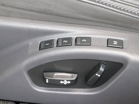Used 2013 Volvo XC70 T6 AWD/4WD image 13