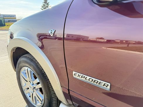 Used 2007 Ford Explorer Eddie Bauer image 10