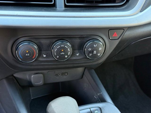 Used 2024 Chevrolet Trax RS w/ Driver Confidence Package FWD image 21