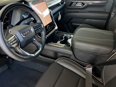 New 2026 GMC Yukon Elevation w/ Elevation Premium Package AWD/4WD image 8