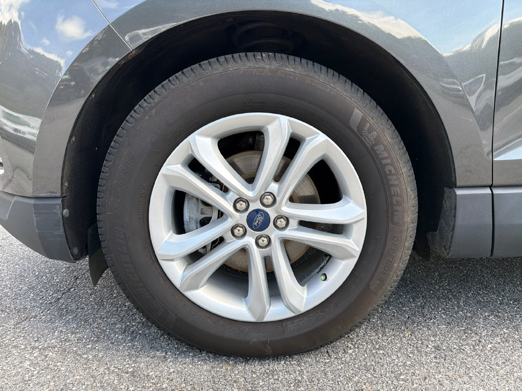 Used 2020 Ford Edge SEL w/ Convenience Package FWD image 11