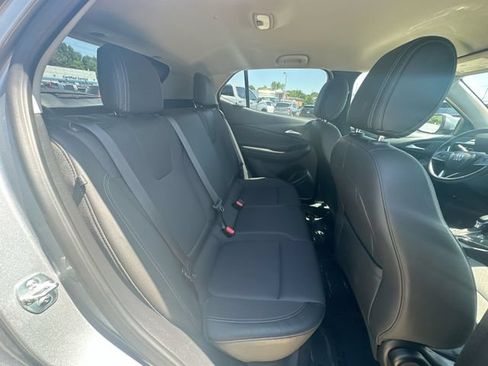 Used 2025 Buick Encore GX Preferred FWD image 29