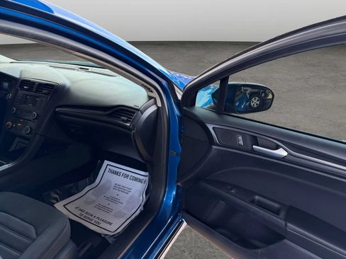 Used 2018 Ford Fusion S w/ Equipment Group 101A FWD image 19
