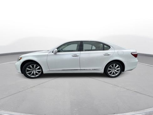 Used 2007 Lexus LS 460 L RWD image 9