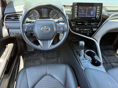 Used 2024 Toyota Camry SE FWD image 10