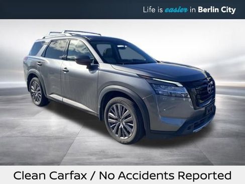 Certified 2023 Nissan Pathfinder SV AWD/4WD image 1
