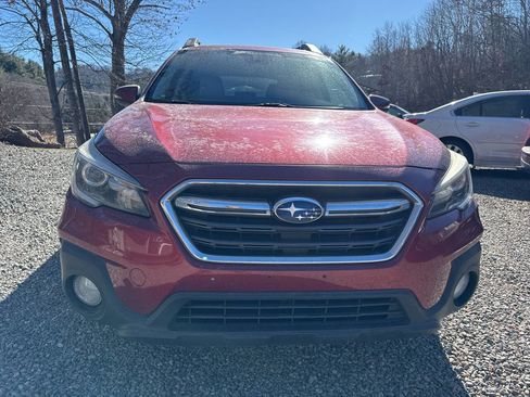 Used 2018 Subaru Outback 2.5i Limited image 2