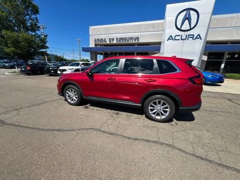 Used 2024 Honda CR-V EX-L image 6