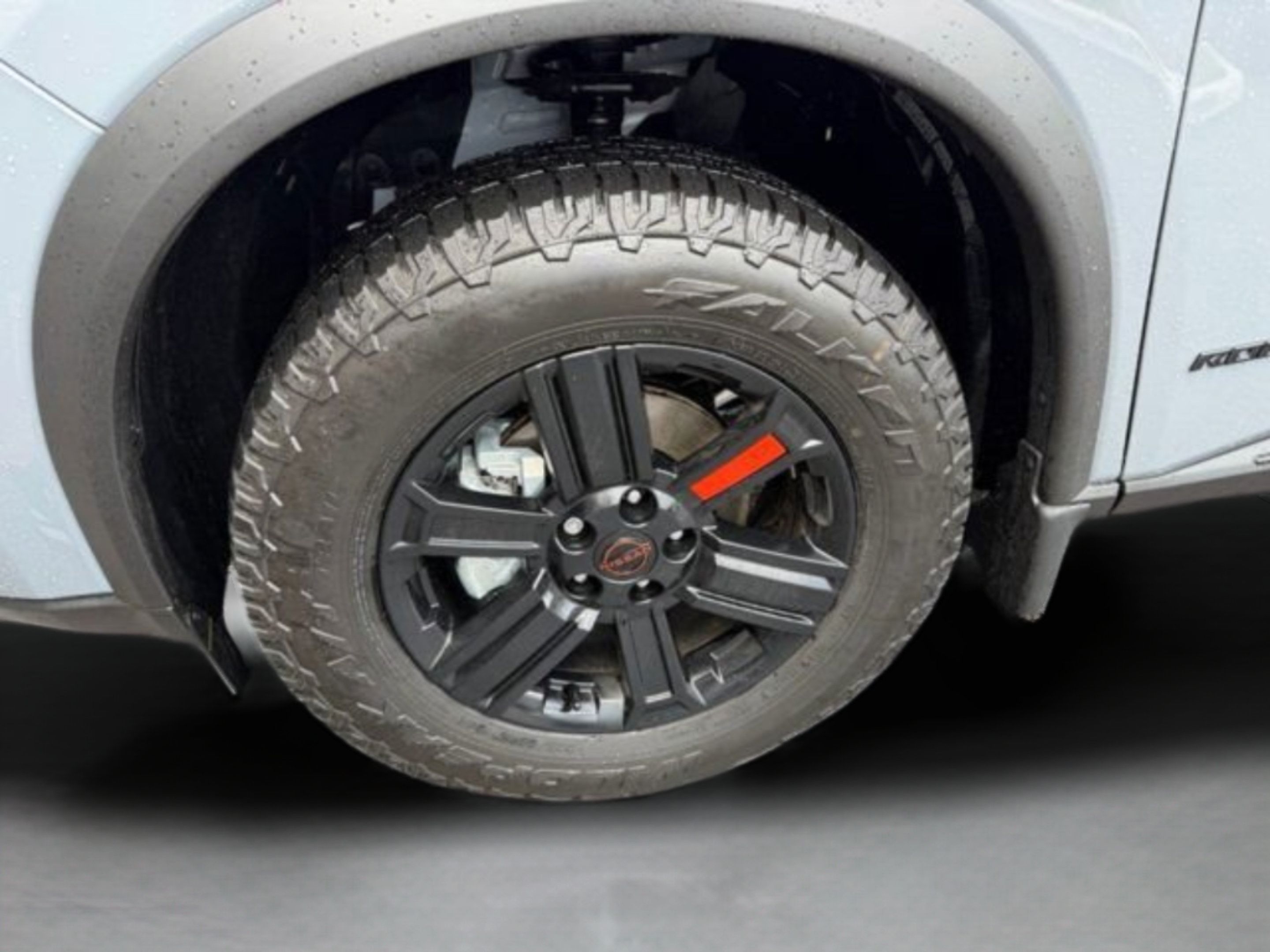 Used 2026 Nissan Rogue SV AWD/4WD image 29