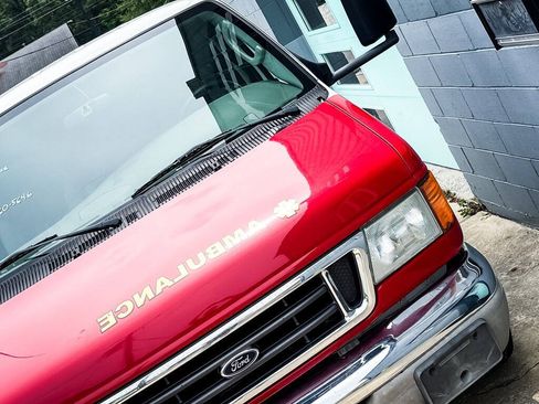 Used 2003 Ford E-450 and Econoline 450 RWD image 6