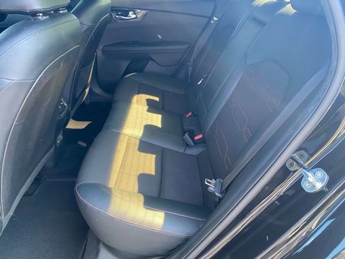 Used 2022 Kia Forte GT w/ GT Technology Package image 9