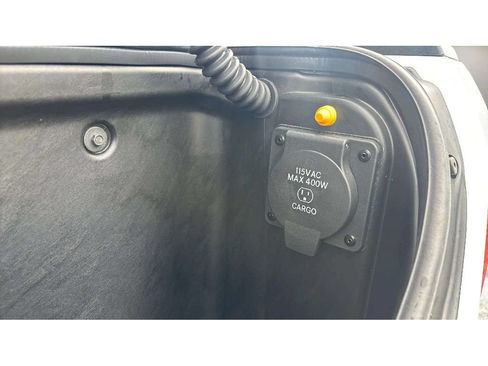Used 2025 RAM 1500 Limited AWD/4WD image 31