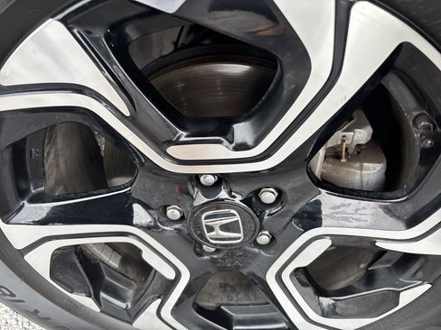 Used 2018 Honda CR-V Touring image 8