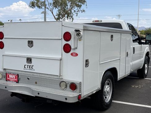 Used 2016 Ford F250 XL w/ Power Equipment Group RWD image 5