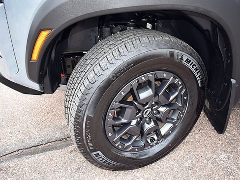 Used 2022 Nissan Frontier PRO-4X w/ Pro-4X Premium Package image 15