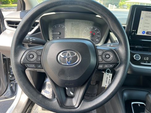 Used 2024 Toyota Corolla LE FWD image 12