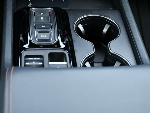 Used 2024 Honda Pilot TrailSport image 30