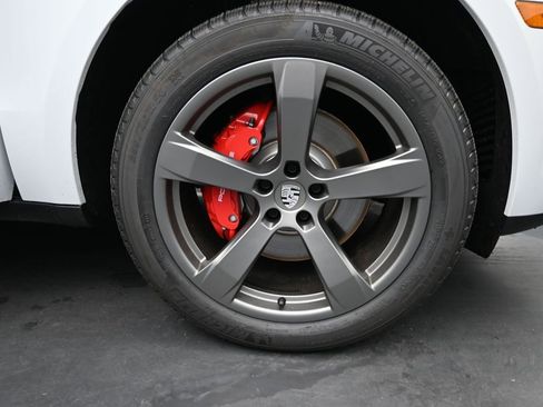 New 2026 Porsche Macan S image 21