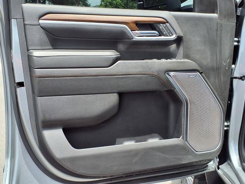 Used 2025 Chevrolet Silverado 3500 High Country w/ Technology Package AWD/4WD image 14