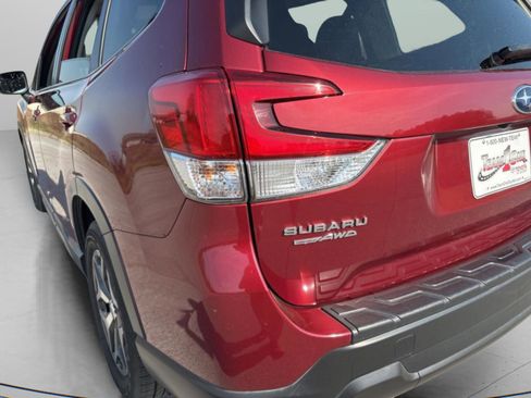 Used 2021 Subaru Forester Premium w/ Popular Package #1 image 9
