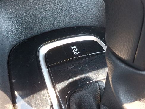 Used 2024 Toyota Corolla LE FWD image 22