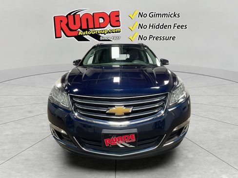 Used 2017 Chevrolet Traverse LT w/ Traveler's Package FWD image 9