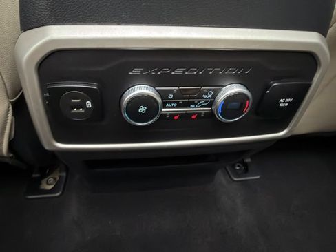 Used 2023 Ford Expedition Max Limited RWD image 30