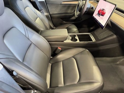 Used 2023 Tesla Model 3 Standard Range image 6