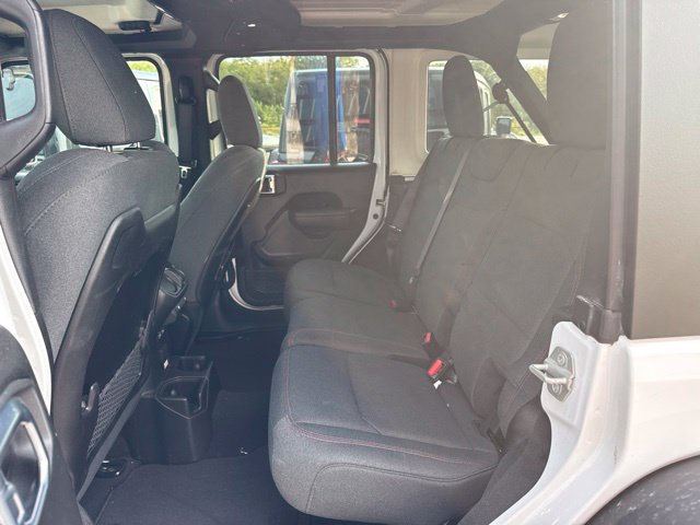 Used 2024 Jeep Wrangler Unlimited Rubicon AWD/4WD image 12