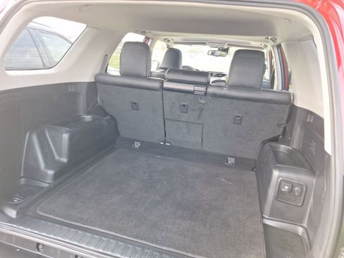 Used 2020 Toyota 4Runner Limited image 39