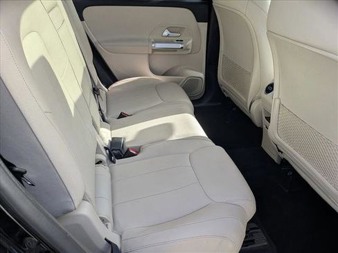 Certified 2022 Mercedes-Benz GLB 250 image 20