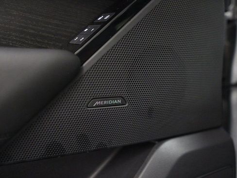 Used 2024 Land Rover Range Rover Velar Dynamic HSE image 23