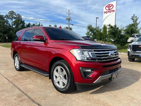 Used 2019 Ford Expedition XLT w/ Equipment Group 202A RWD image 1