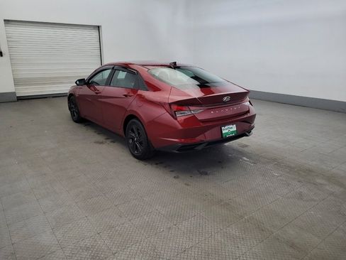 Used 2023 Hyundai Elantra SEL FWD image 5